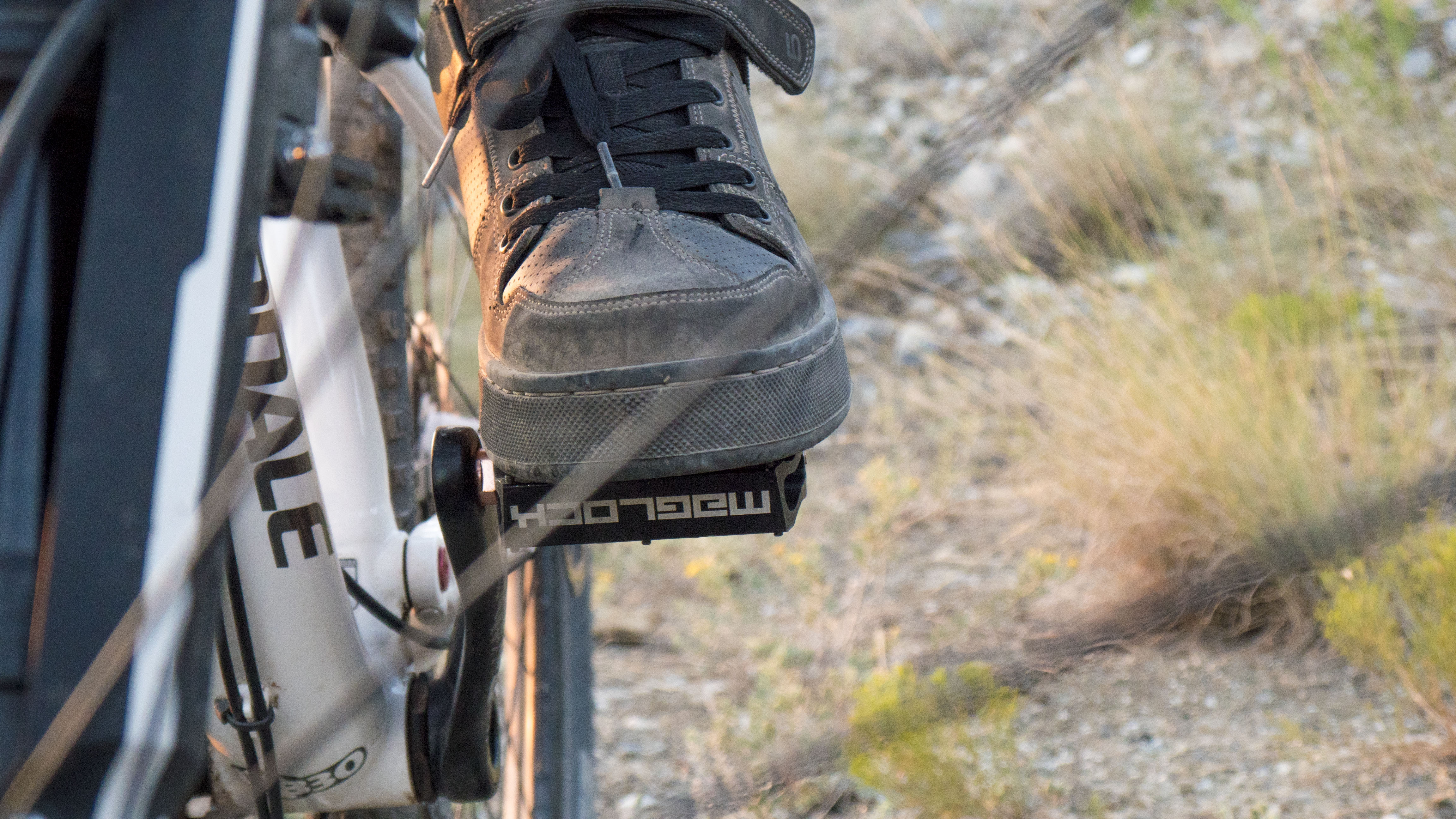 Cycling shoe on MagLOCK pedal